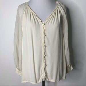 Alice + Olivia Women's White V-Neck Lace Long Sleeve Buttoned Blouse Size Medium